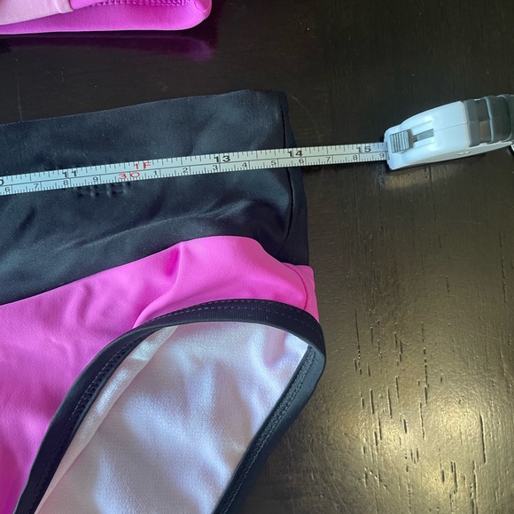 Sports Illustrated Swimsuit in Black and Pink - size medium Bikini Set - Picture 15 of 16